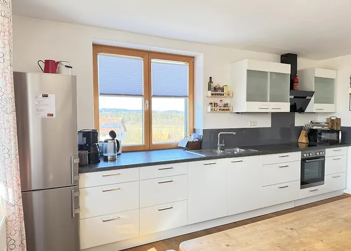 Fe Wo Brunnen - 120 Qm - Ruhige Lage - Viel Natur- Komfortabel - Grosser Balkon Und Garten - 3d Rundgang Verfuegbar Lejlighed Memmingen