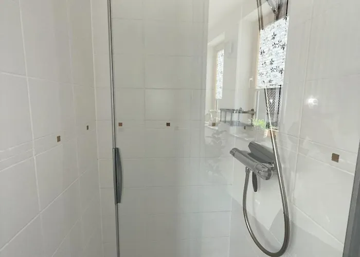 Fe Wo Brunnen - 120 Qm - Ruhige Lage - Viel Natur- Komfortabel - Grosser Balkon Und Garten - 3d Rundgang Verfuegbar *