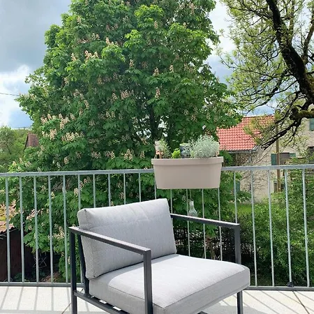 Fe Wo Brunnen - 120 Qm -quiet Location - Lots Of Nature - Grosser Balkon Und Garten - 3d Rundgang Verfuegbar Мемминген