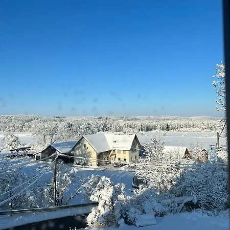 Апартаменты Fe Wo Brunnen - 120 Qm -quiet Location - Lots Of Nature - Grosser Balkon Und Garten - 3d Rundgang Verfuegbar Мемминген