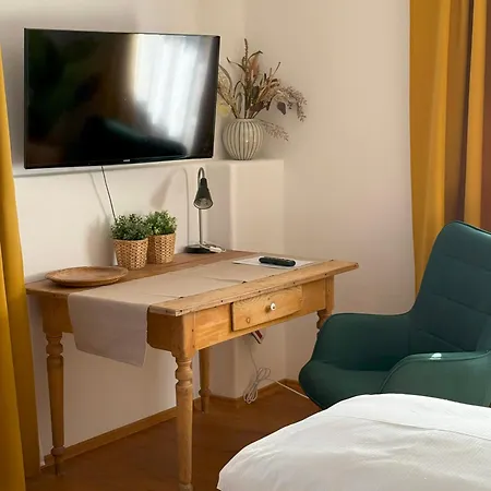 Fe Wo Brunnen - 120 Qm -quiet Location - Lots Of Nature - Grosser Balkon Und Garten - 3d Rundgang Verfuegbar Мемминген